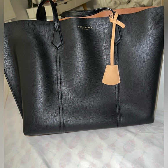 PERRY TRIPLE-COMPARTMENT TOTE BAG in Black